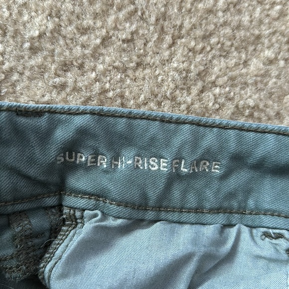 American Eagle High Rise Flare Jeans!! - Picture 6 of 10